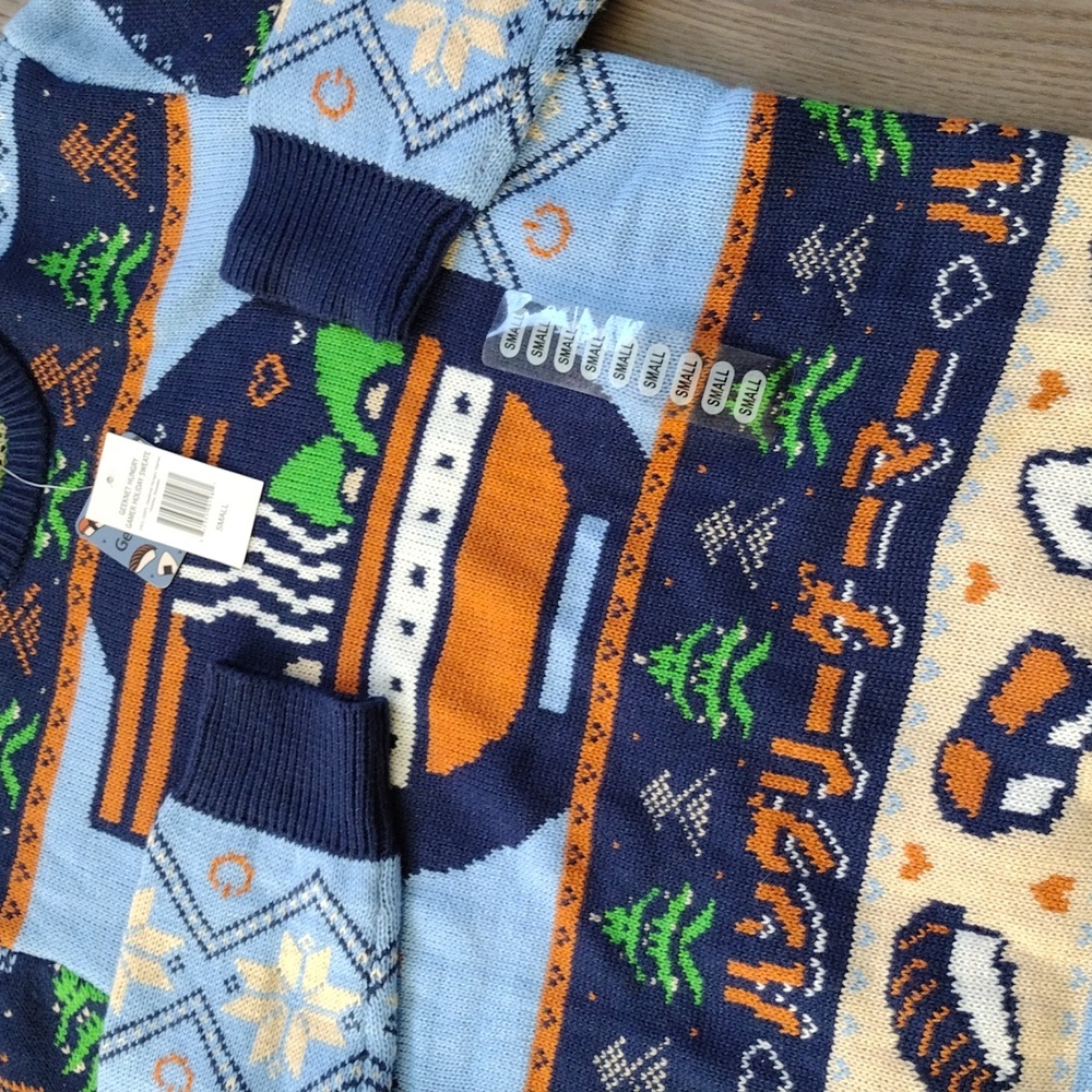 Hungry Gamer Holiday Christmas Sweater Geeknet Size Small NWT - Picture 5 of 10